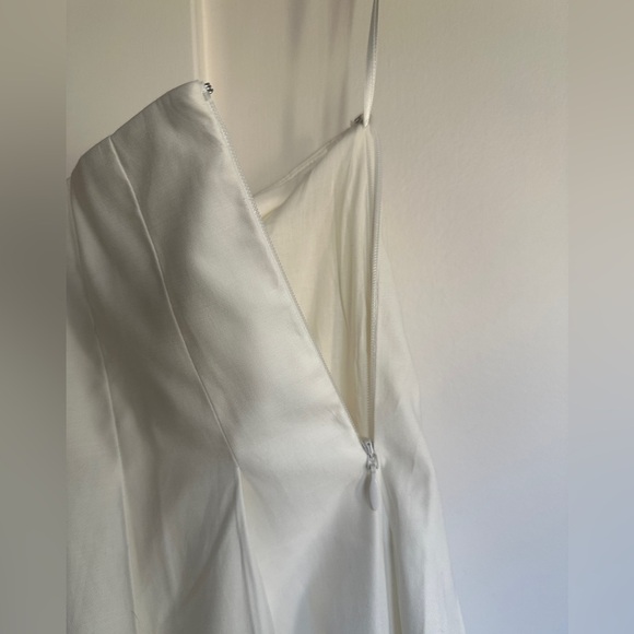 NEW Reformation Zinnia Low Waist Skirt in White | size 2 - Picture 9 of 13